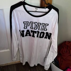 Pink brand tops/long sleeves/sweaters